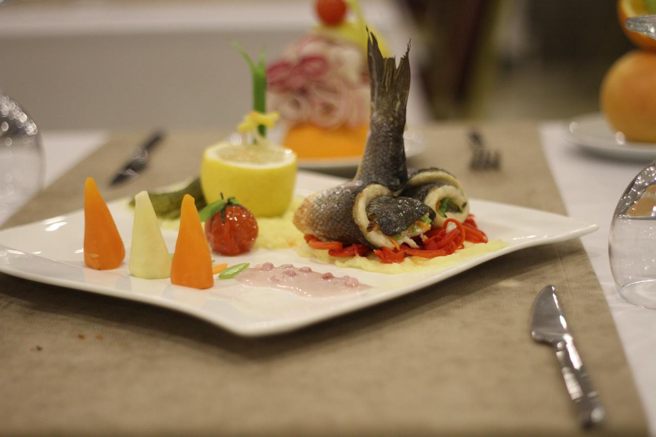 Iyaspark Hotel Isparta Ngoại thất bức ảnh