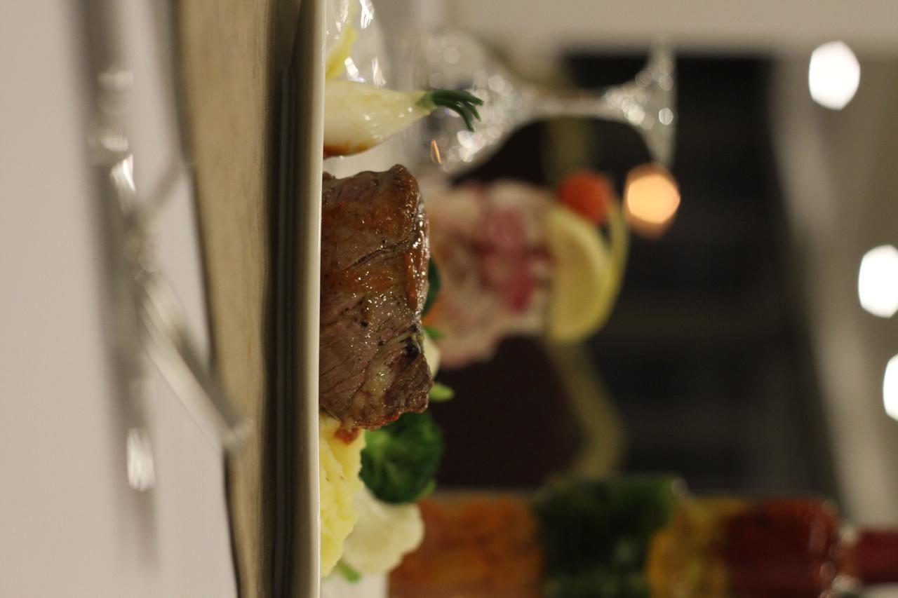 Iyaspark Hotel Isparta Ngoại thất bức ảnh